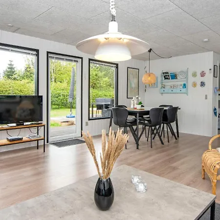 Holiday home 6 Person In *