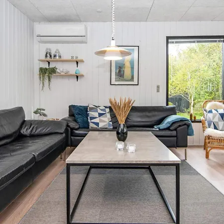 Holiday home 6 Person In *