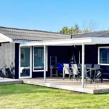 Holiday home 6 Person In *
